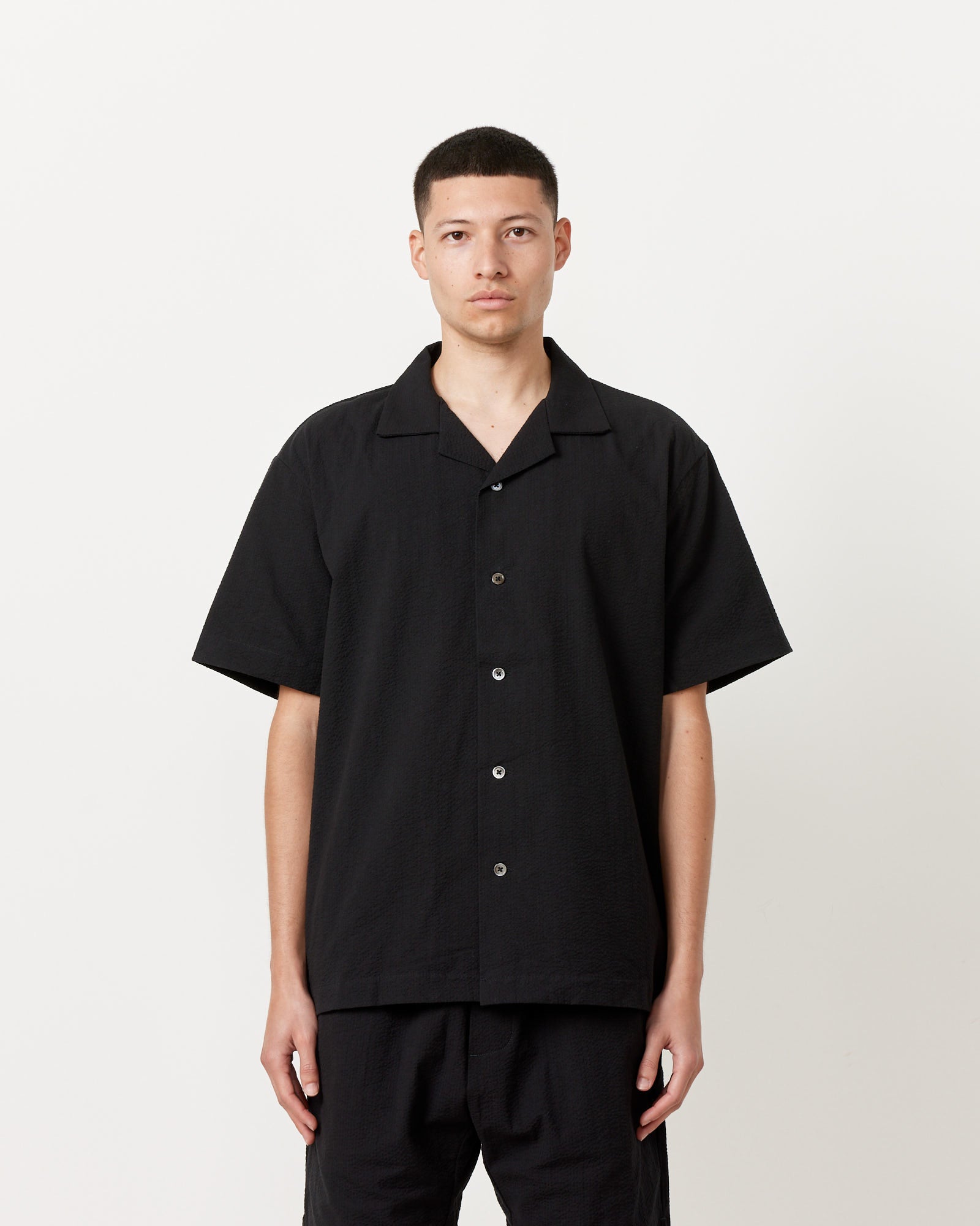 Haus Seersucker Shirt in Black