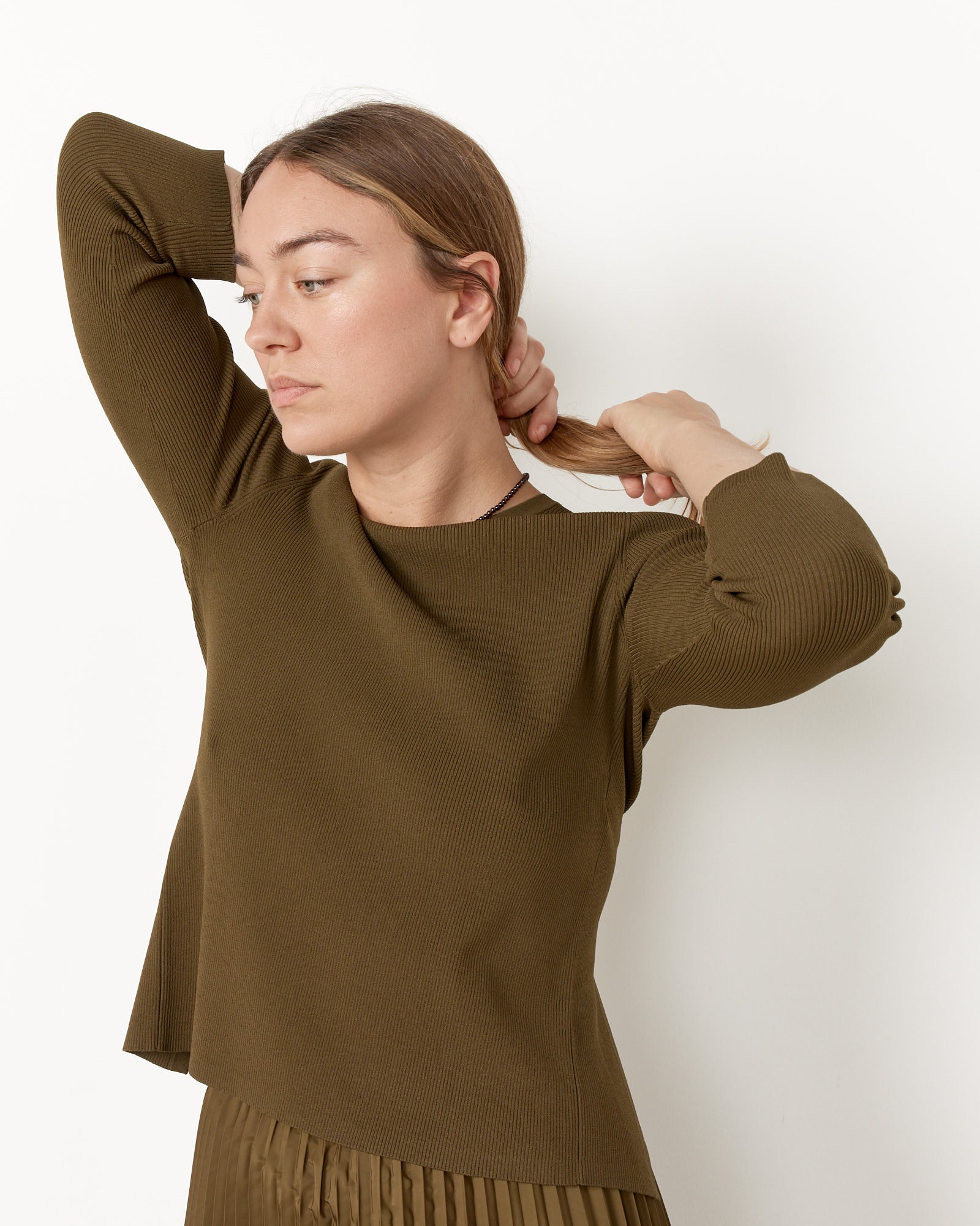 Giselle Openback Pullover