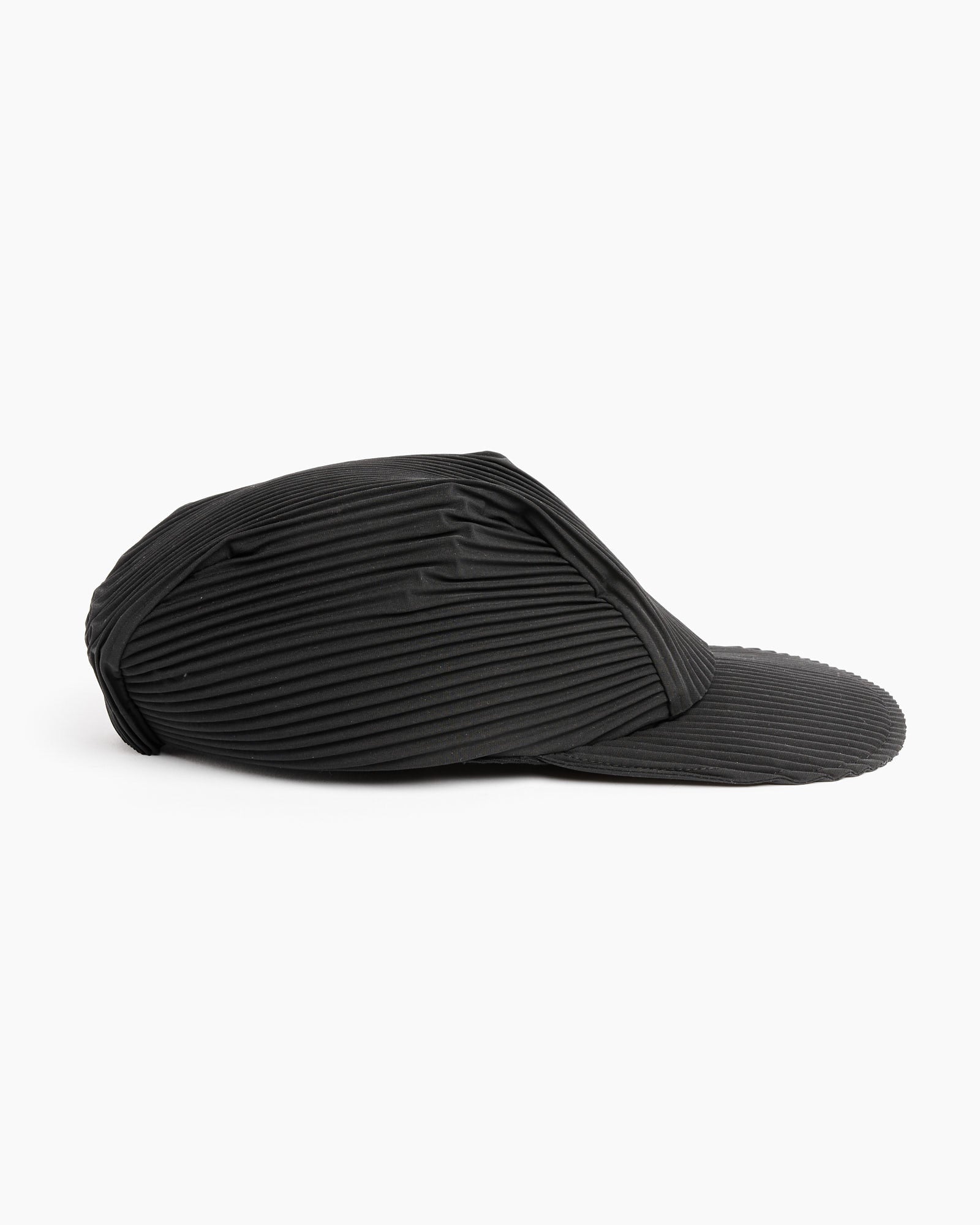 Pleats Cap in Black - Black / OS (256976)