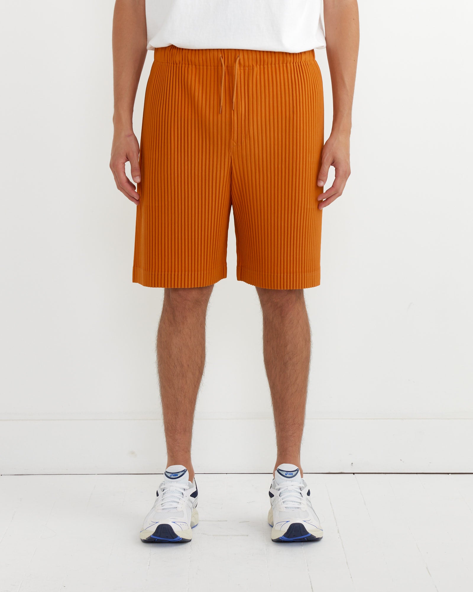 Colorful Pleats Shorts in Flame Orange