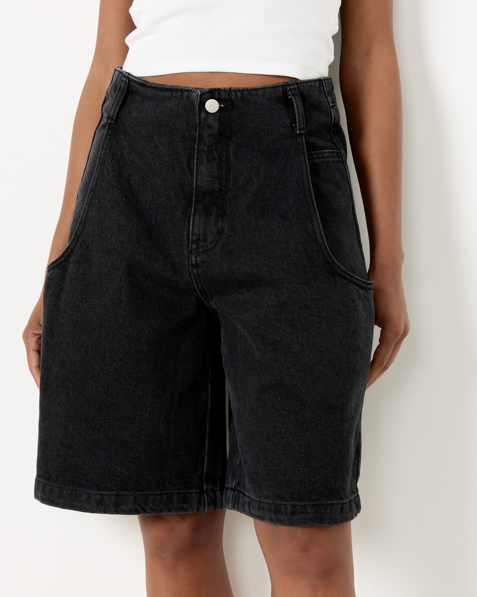 Amomento Cut-Out Pocket Denim Shorts Black - Black / 0 (257053)