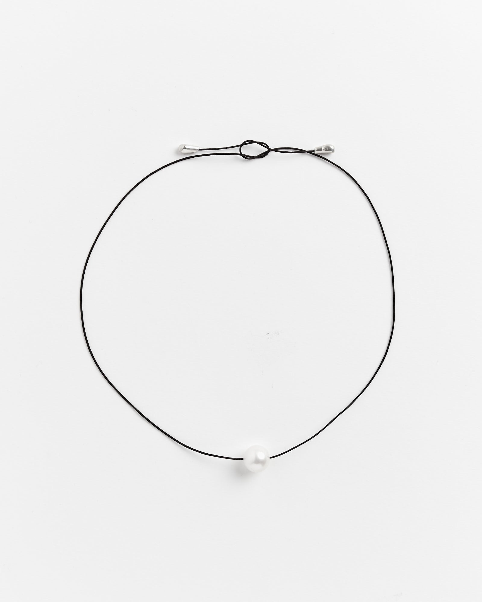 Emilie Choker in White Pearl