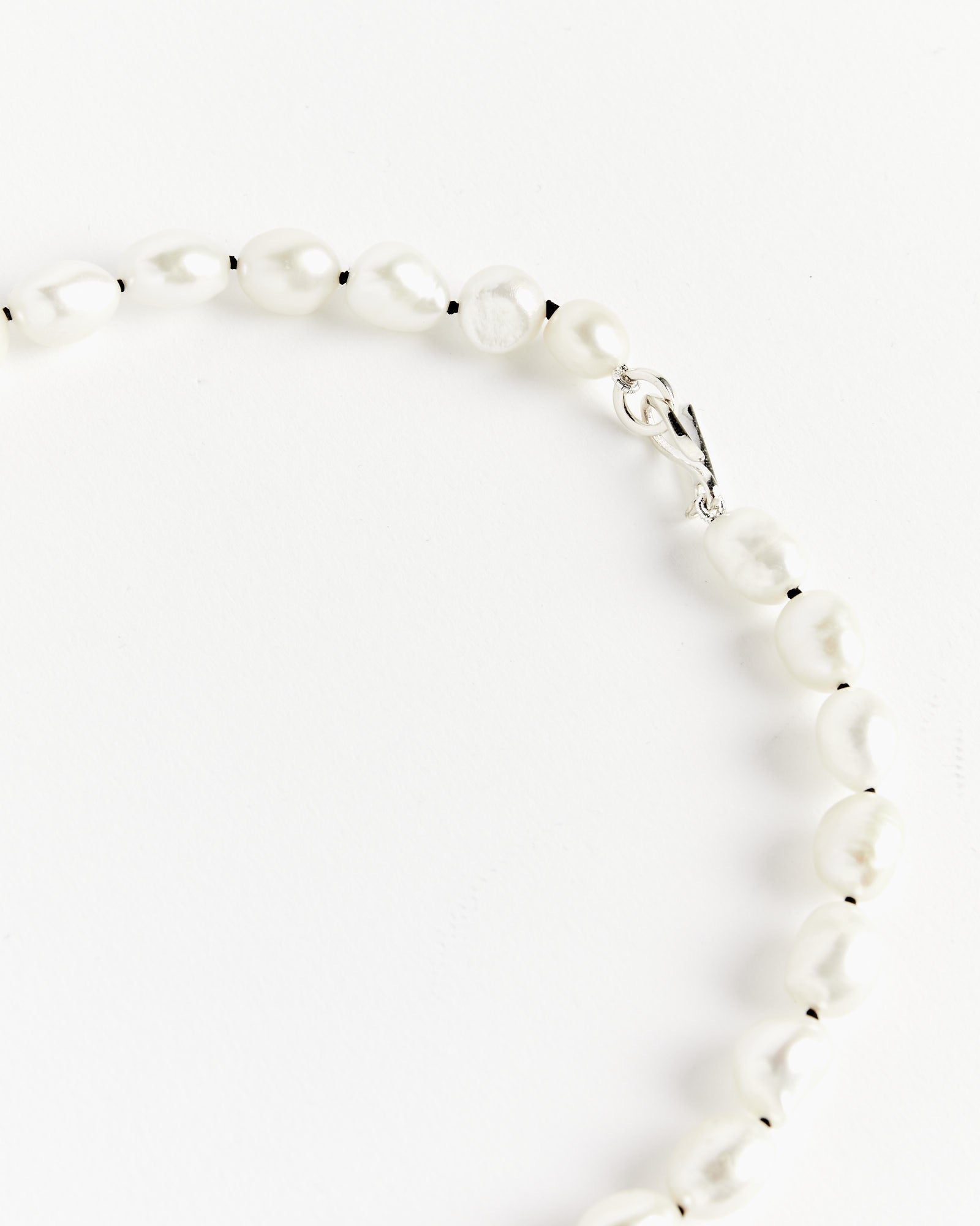 Simple Baroque Pearl Collar