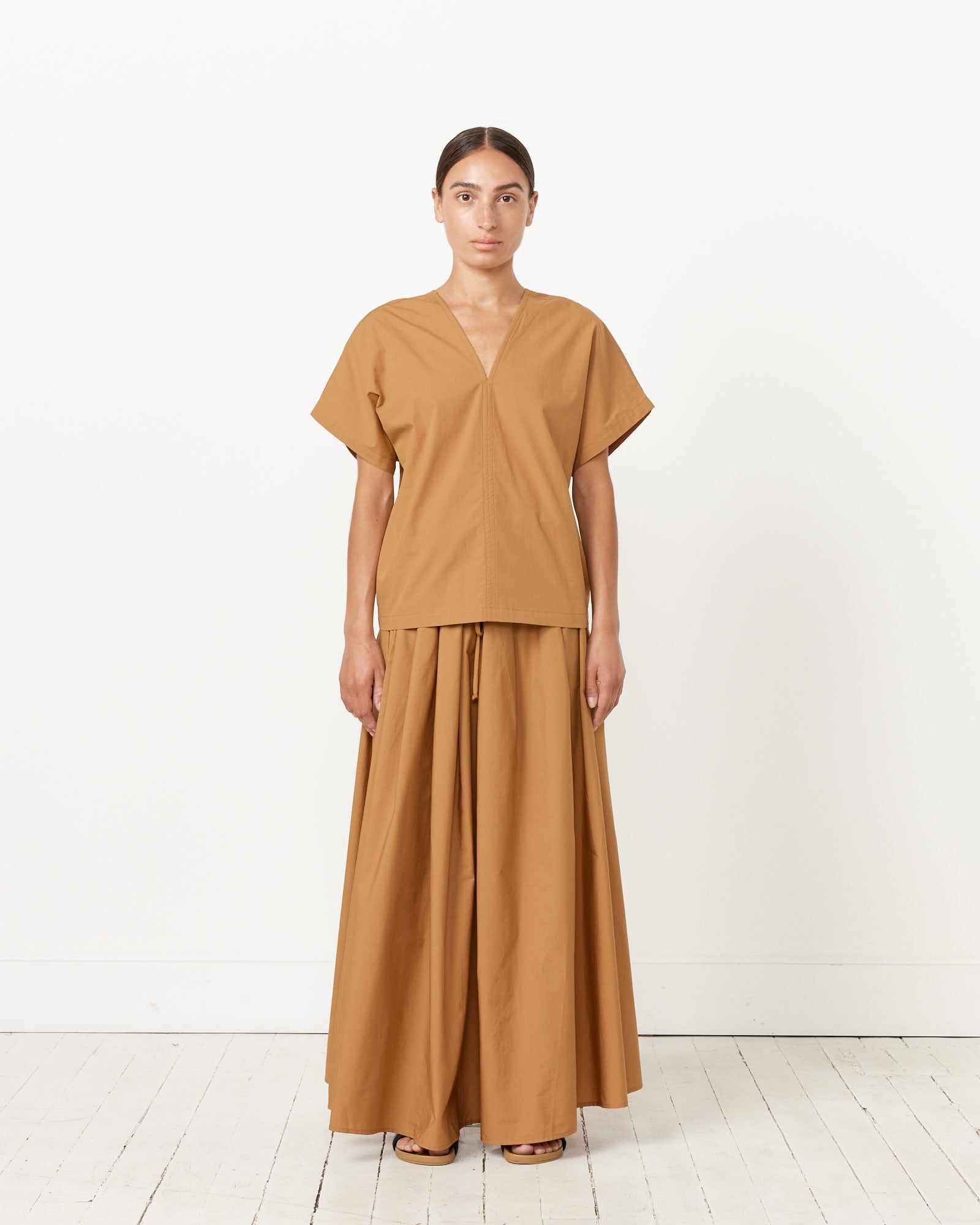 Black Crane V Neck Top Camel - Camel / XS (257765)