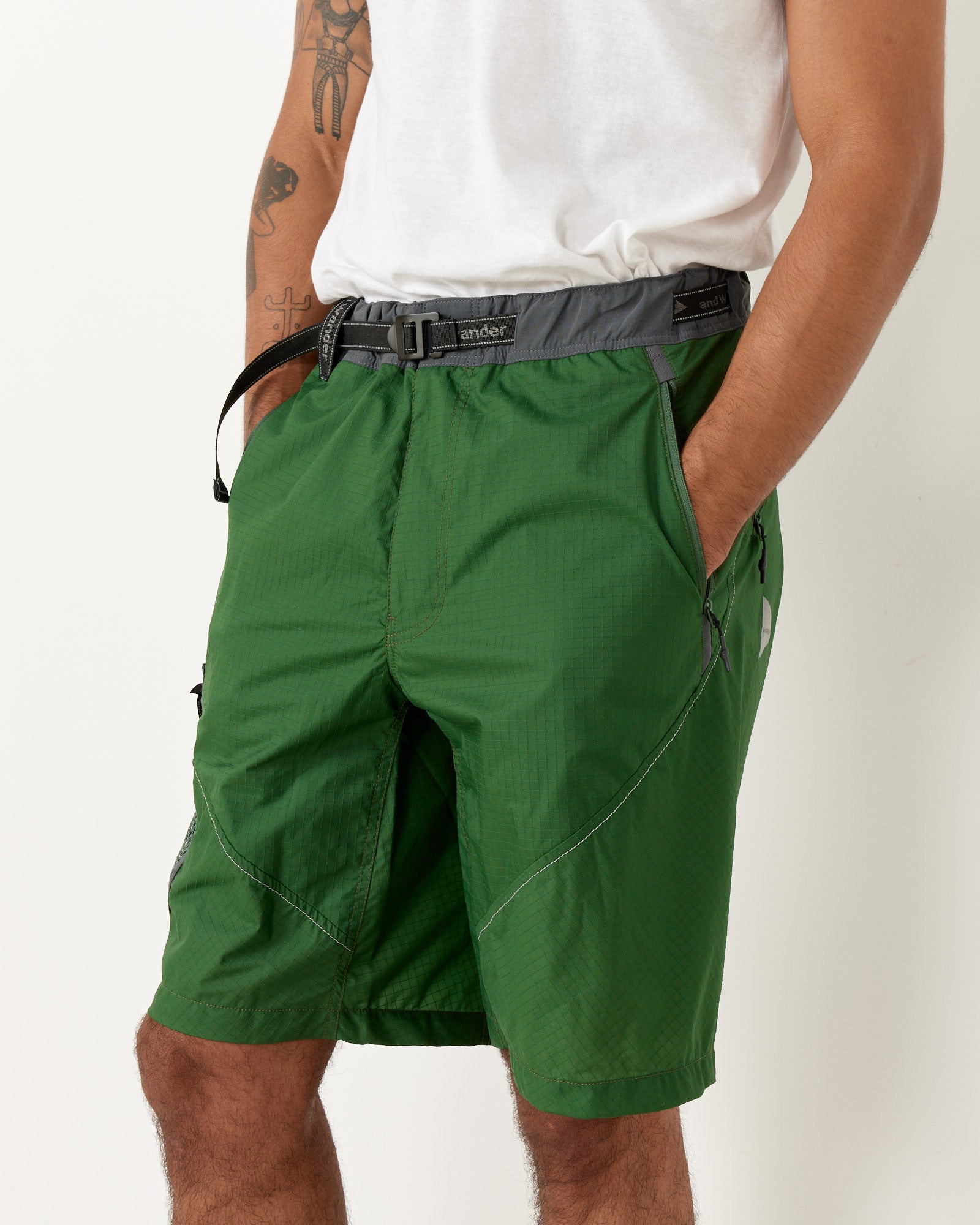 And Wander 17 Breath Rip Shorts Green - Green / L (258237)