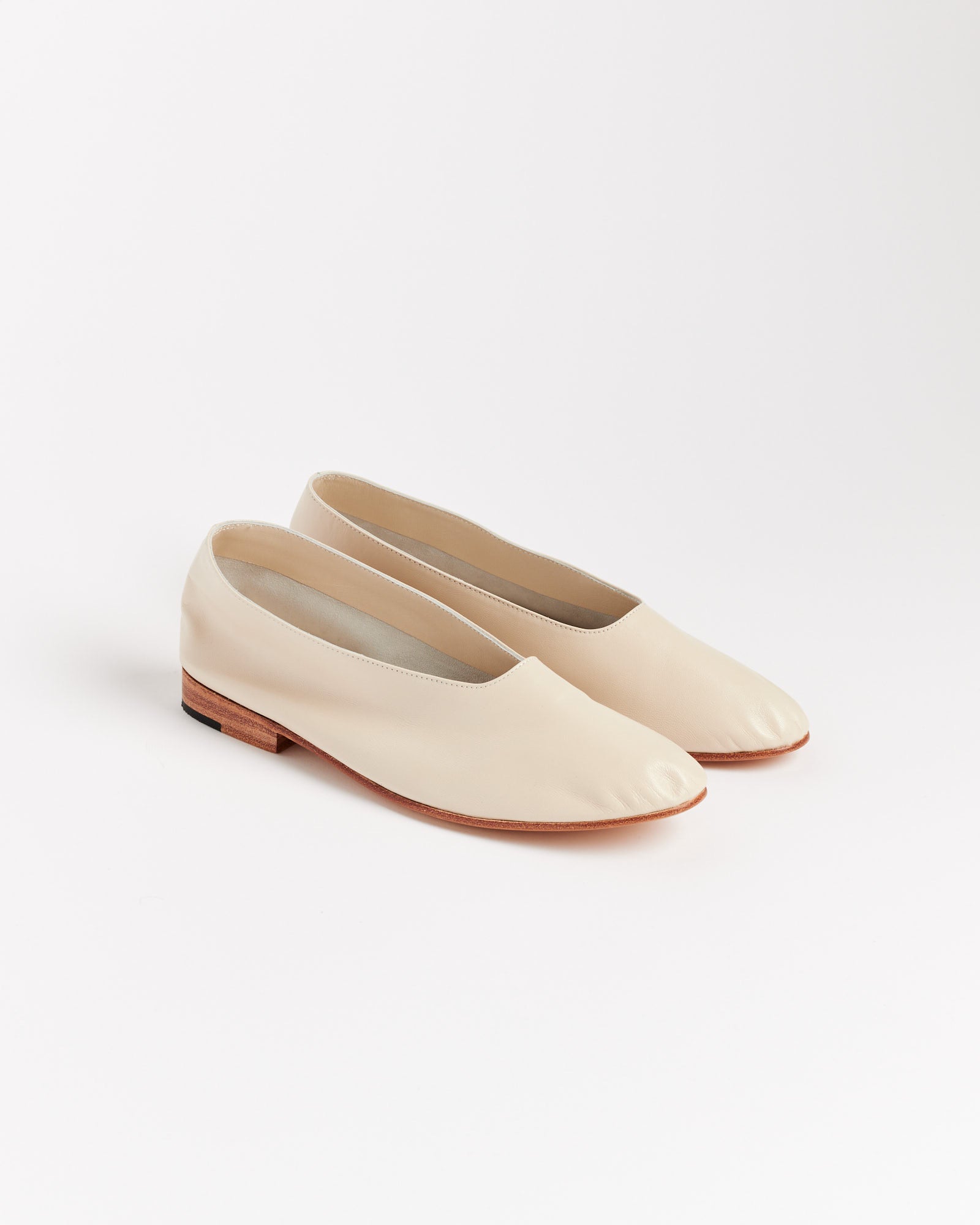 Glove Shoe in Ivory