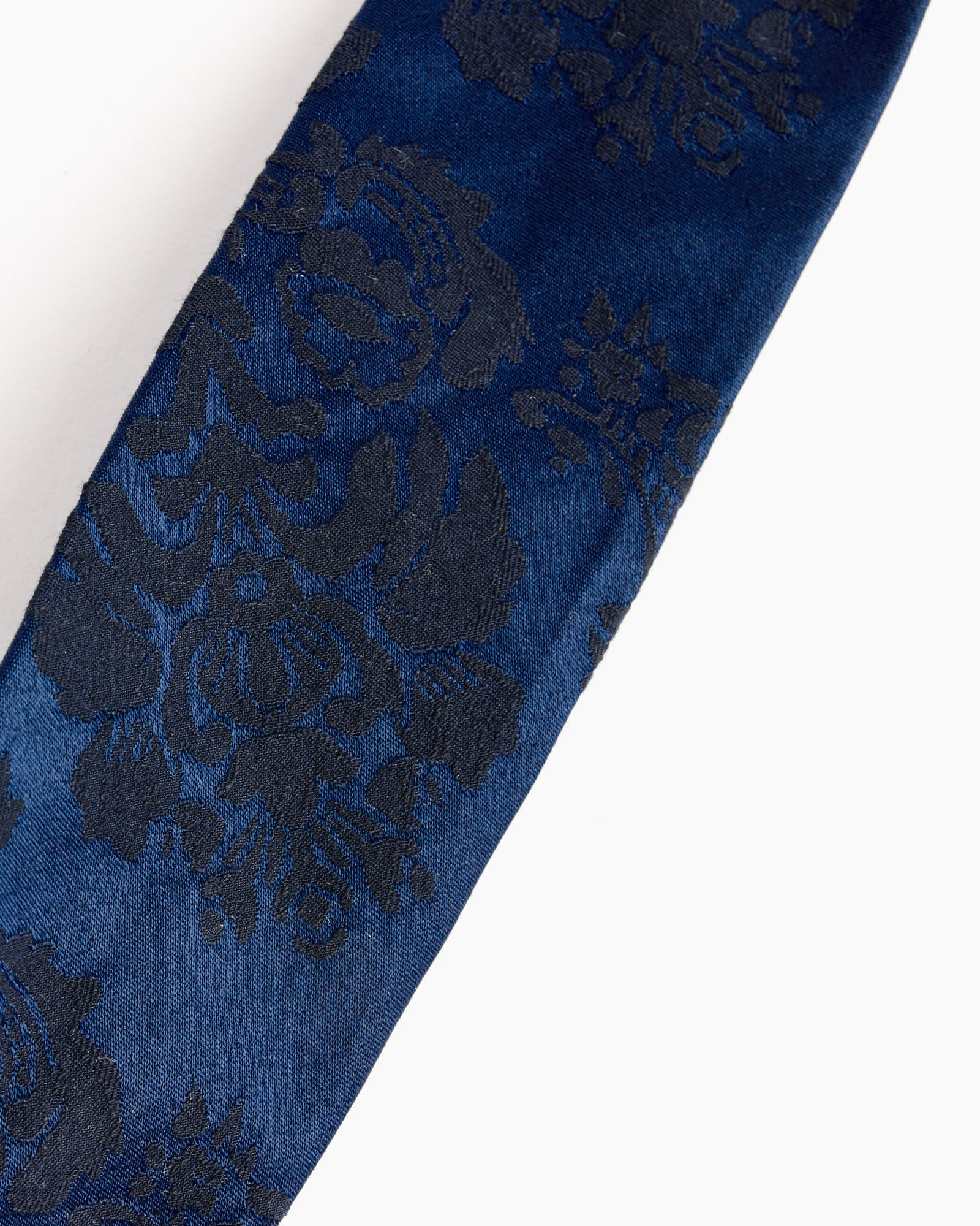 Neck Tie in Navy/Floral