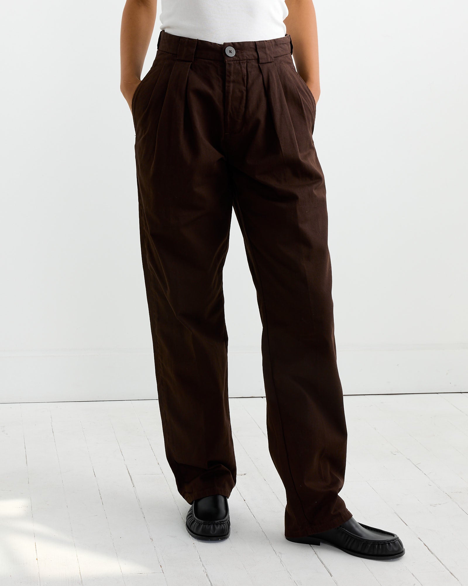 The Trousers in Raisin