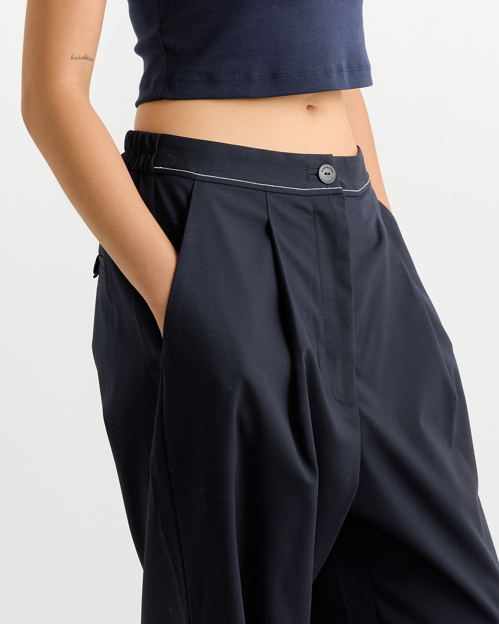 Tailoring Stitch Pant in Navy