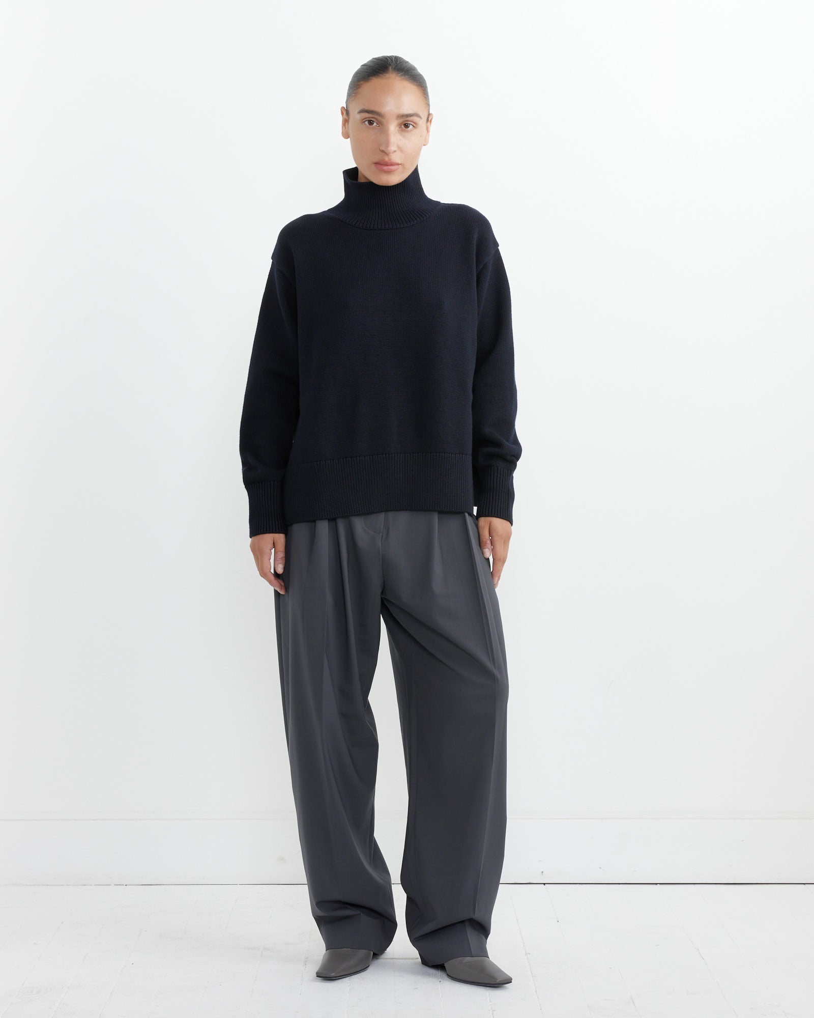 Patria Roll Neck Sweater in Dark Navy