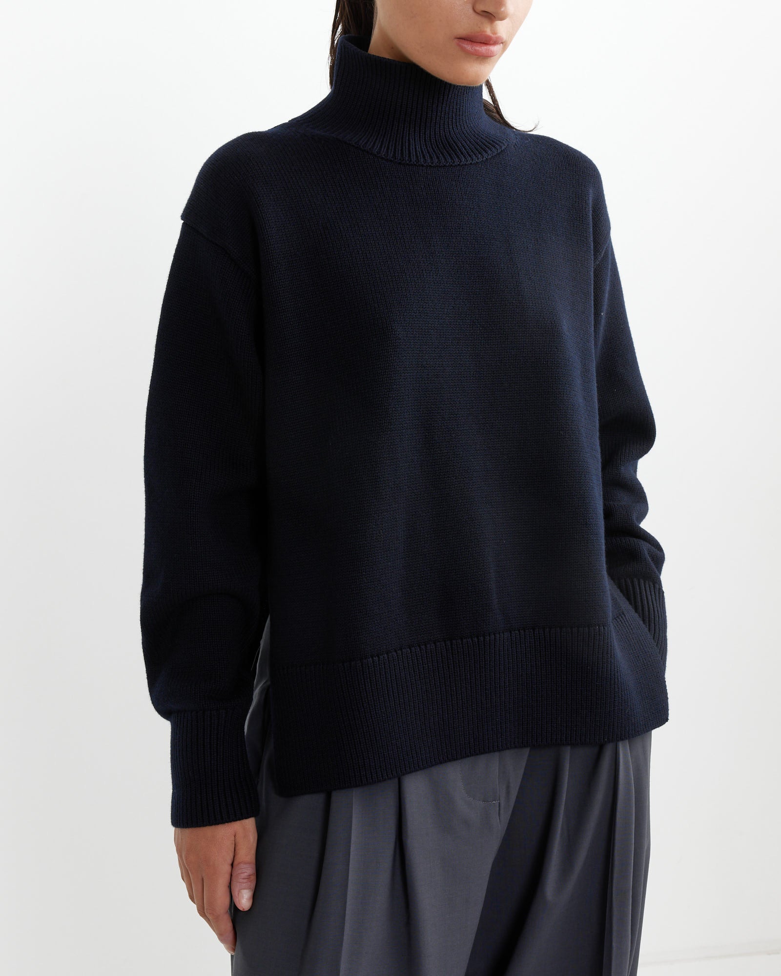 Patria Roll Neck Sweater in Dark Navy