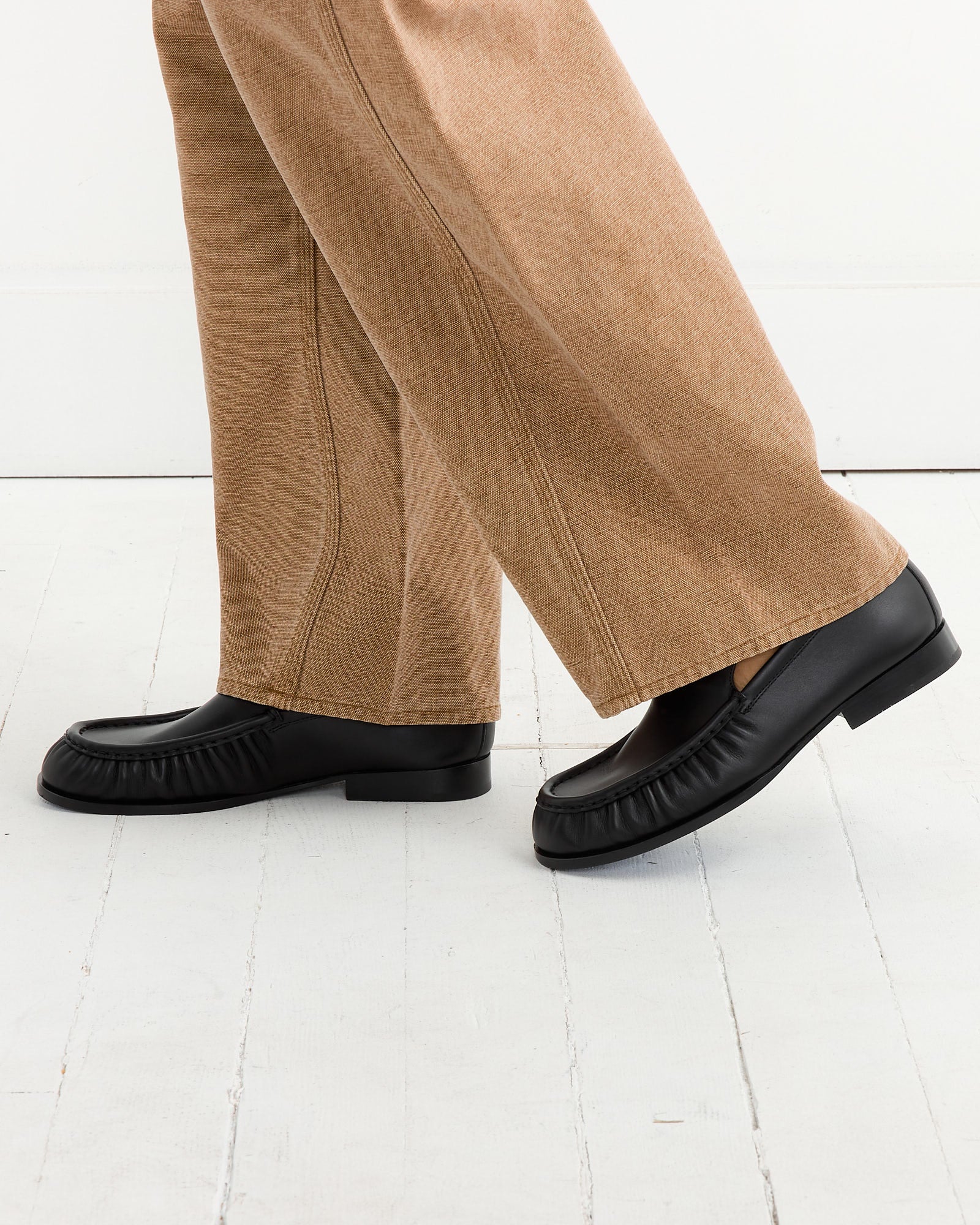 Loafer in Black