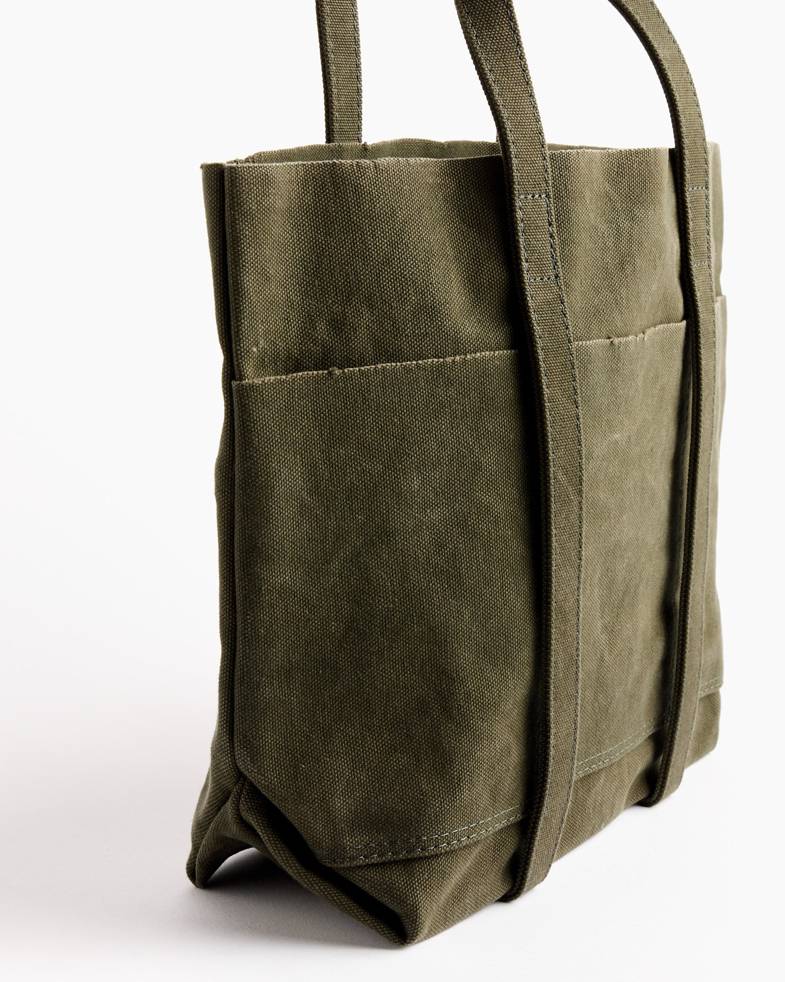 Washed Canvas 6 Pockets Tote in Olive