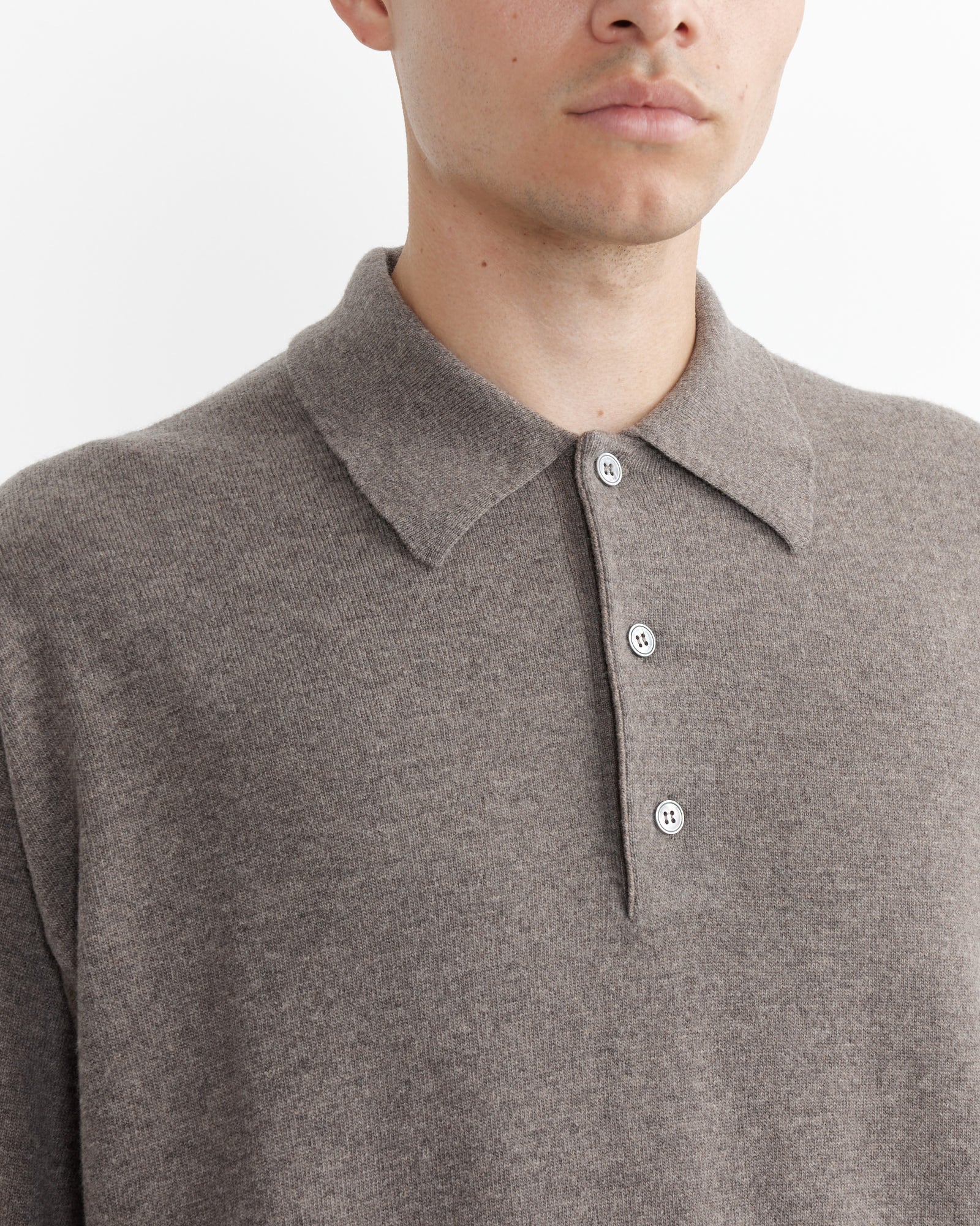 Noe Polo in Stone Melange