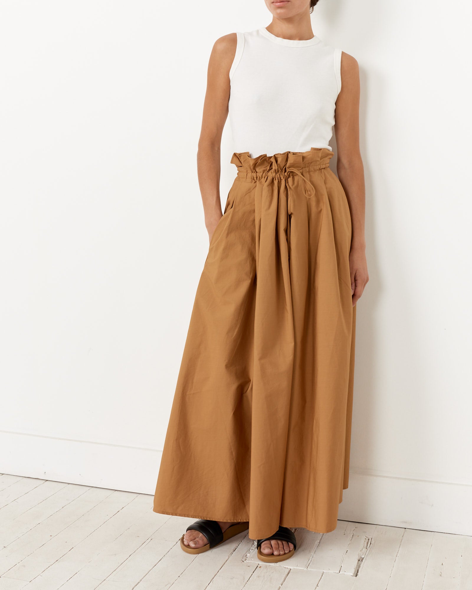 Parachute Skirt in Camel