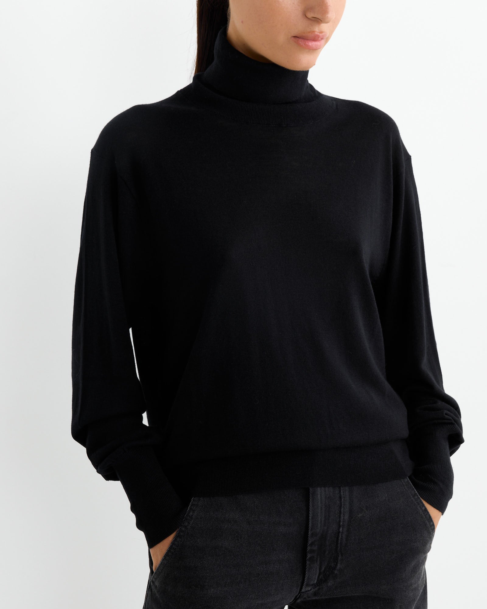 Mohsen Knit in Black