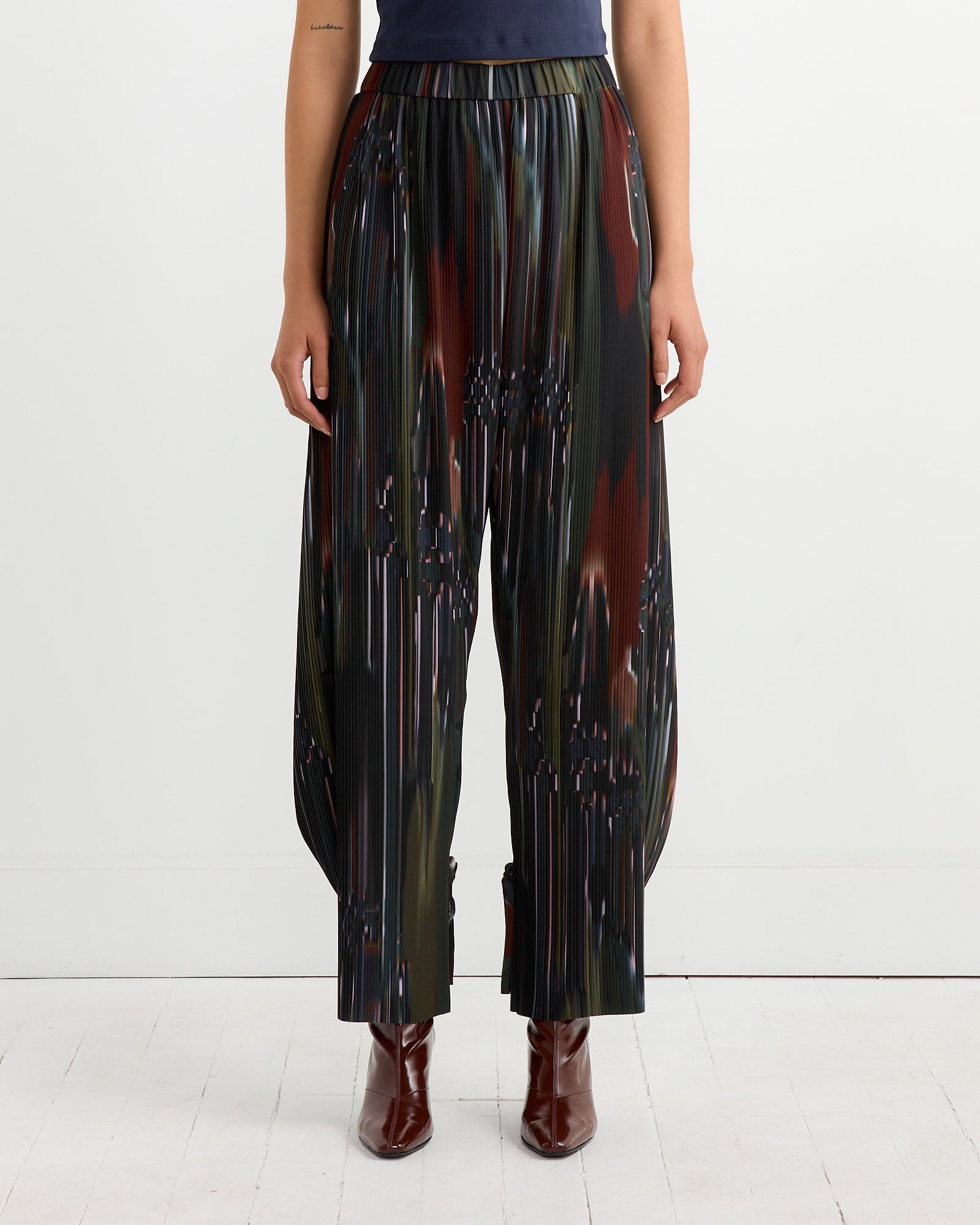 Knight Plisse Pant in Dark Tetris Drips