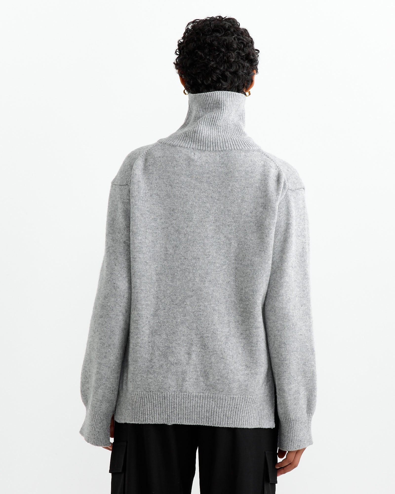 Cashmere Blend High Neck Turtleneck Knit in Grey