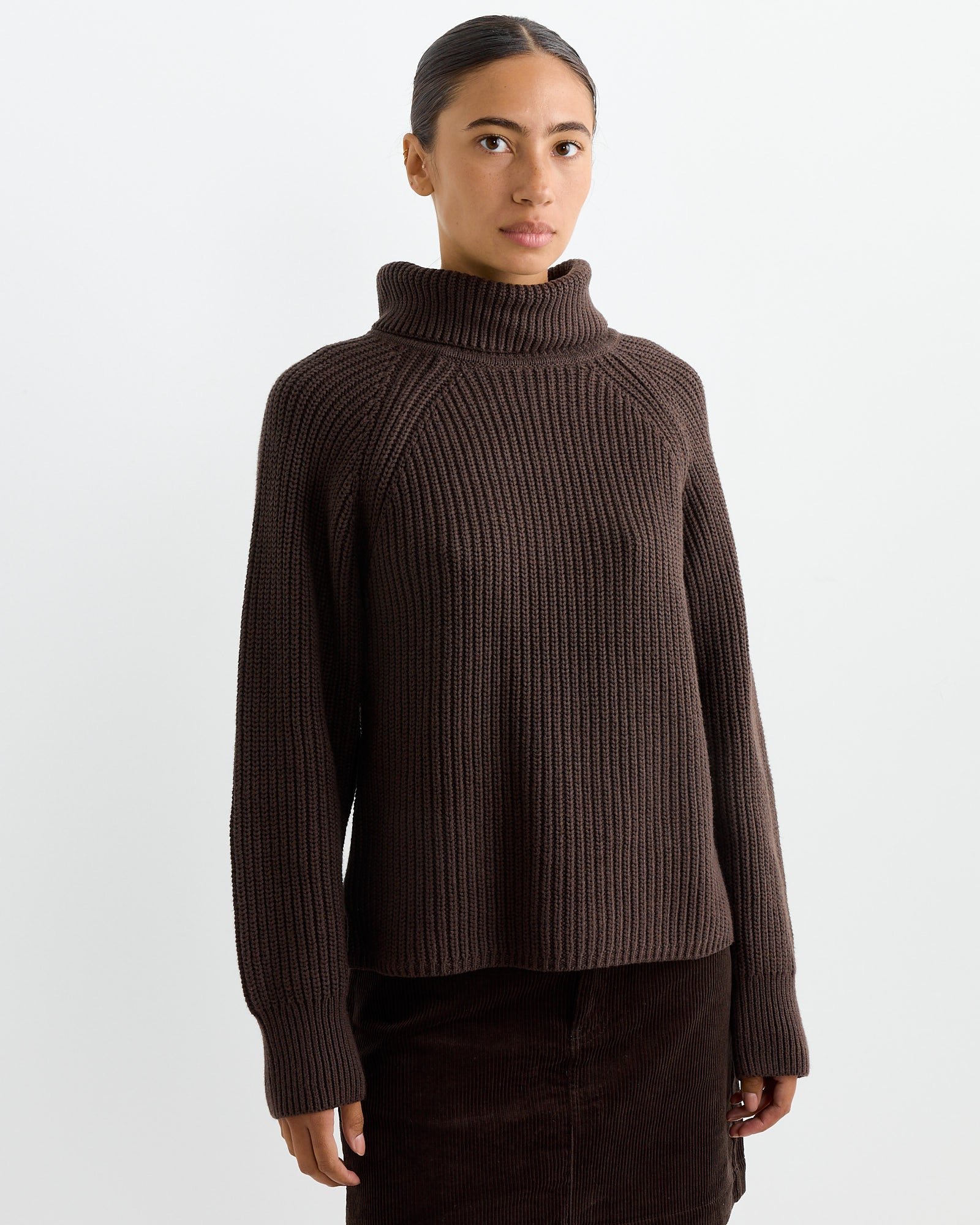 Chelsea Turtleneck in Chocolate