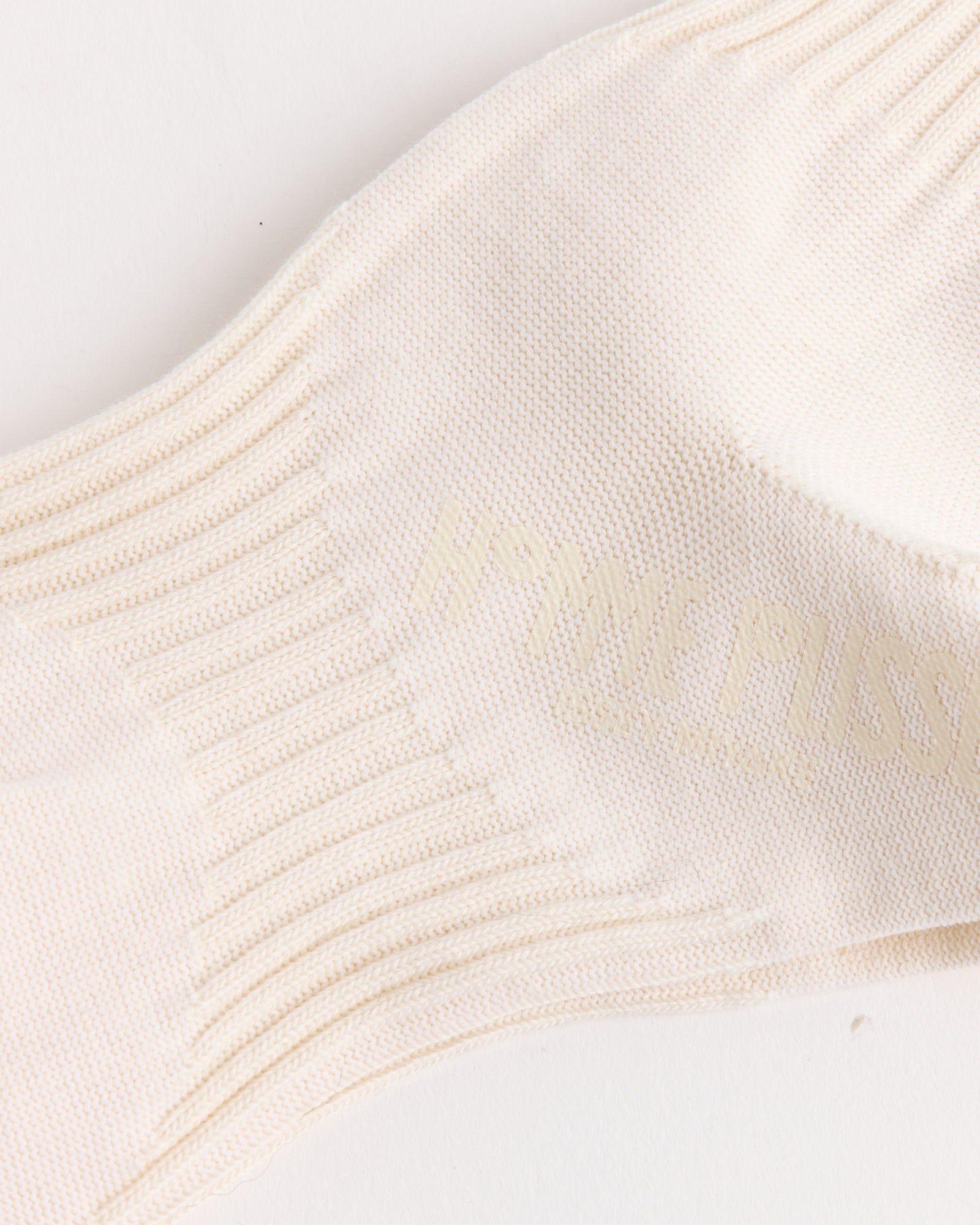 Issey Miyake Homme Plisse Common Socks Ivory - Ivory / OS (264411)