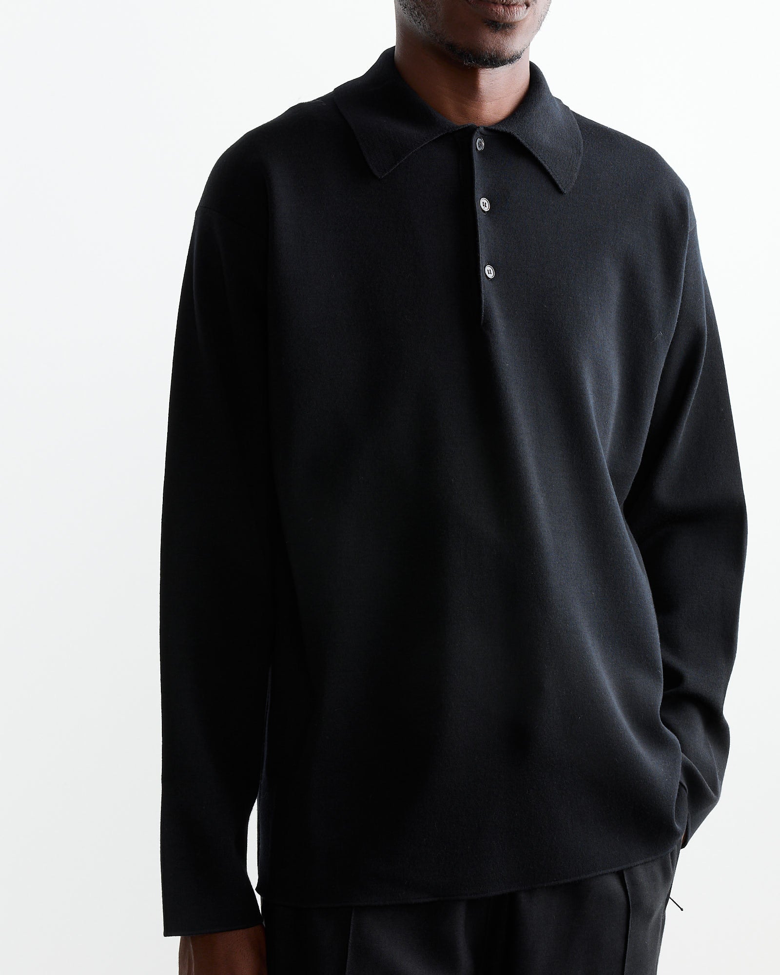 32 Gauge Smooth Wool Polo in Black