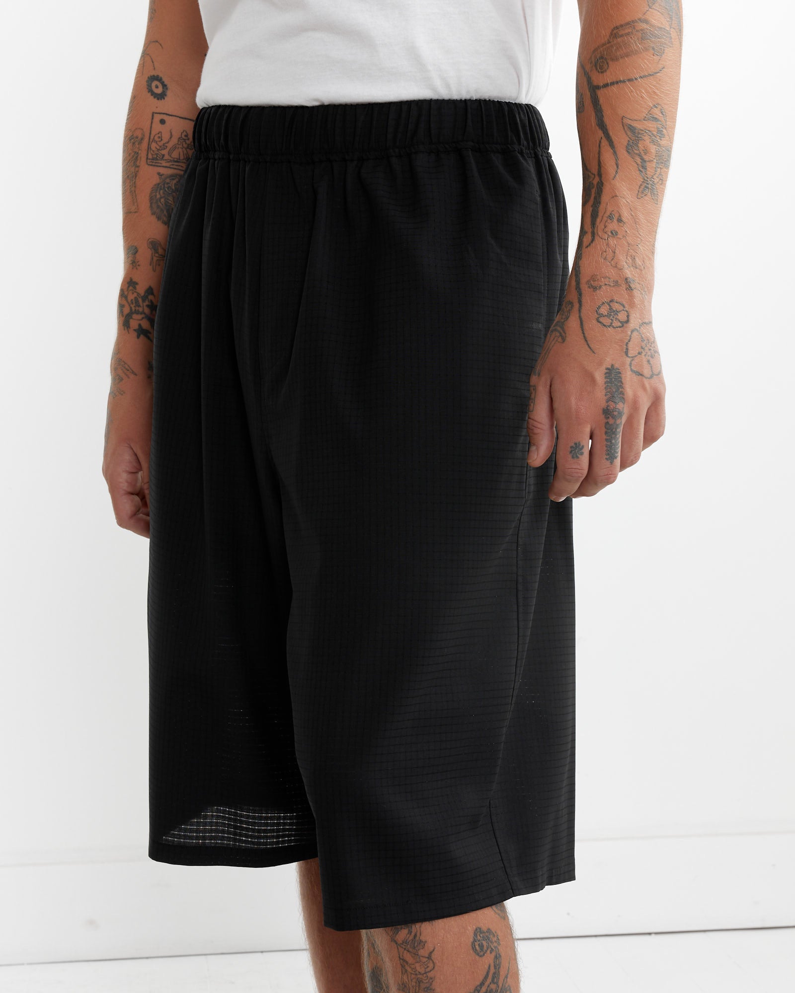 City Short in Air Mesh Black