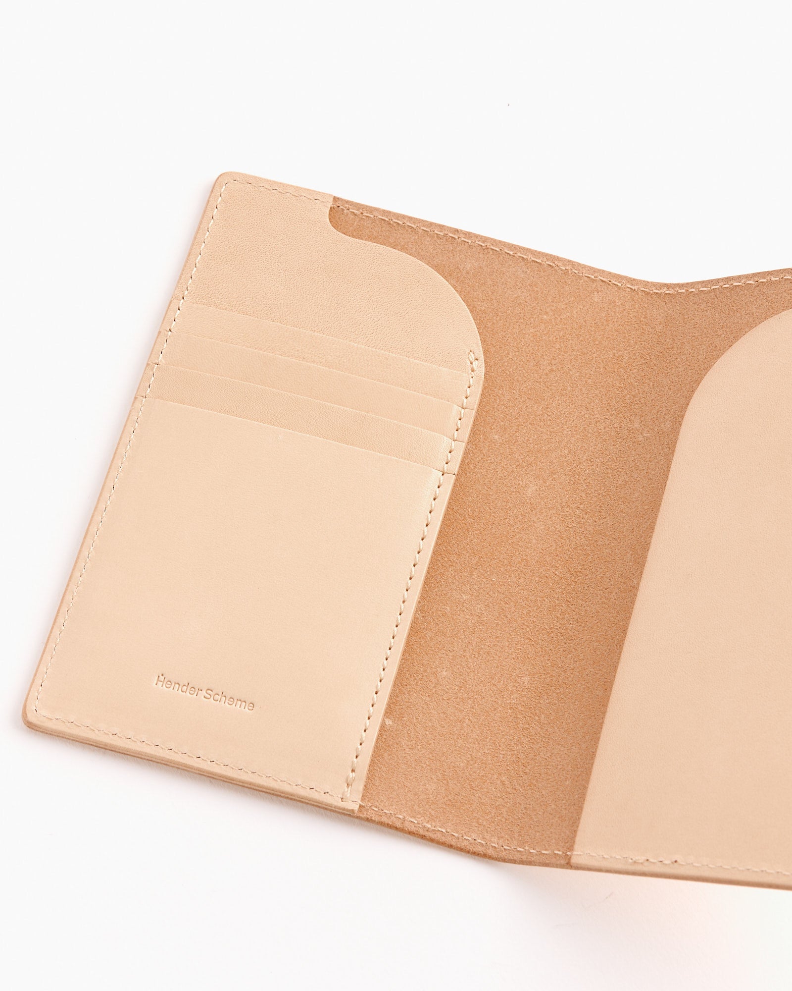 Hender Scheme Passport Case Natural - Natural / OS (270184)