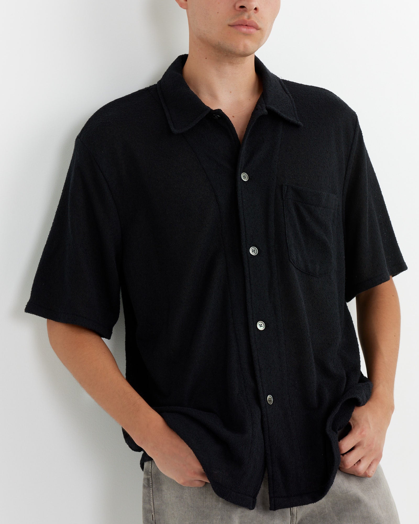 Box Shirt in Black Boucle