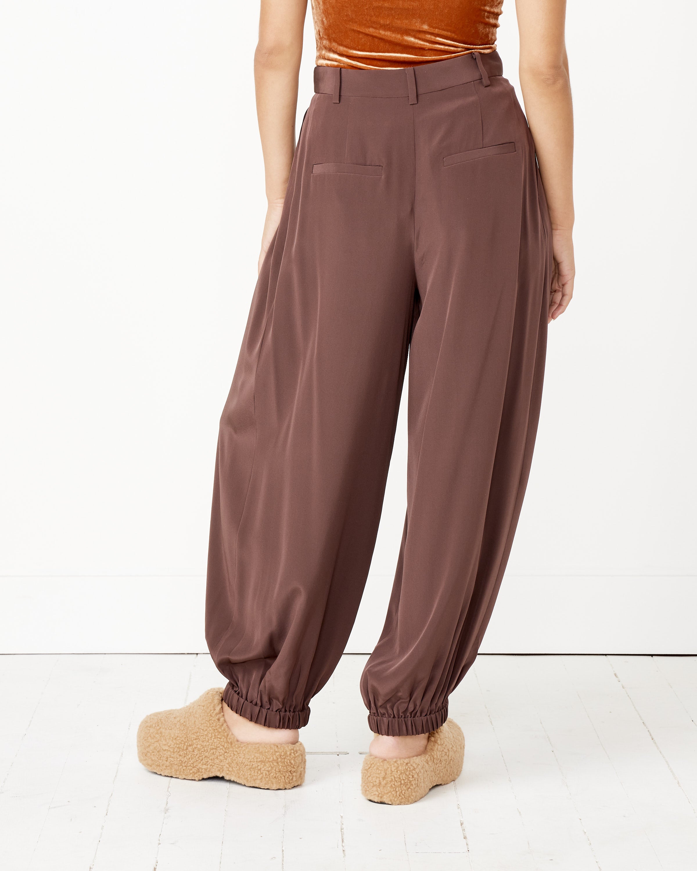 Eco Silk Pleated Balloon Pant