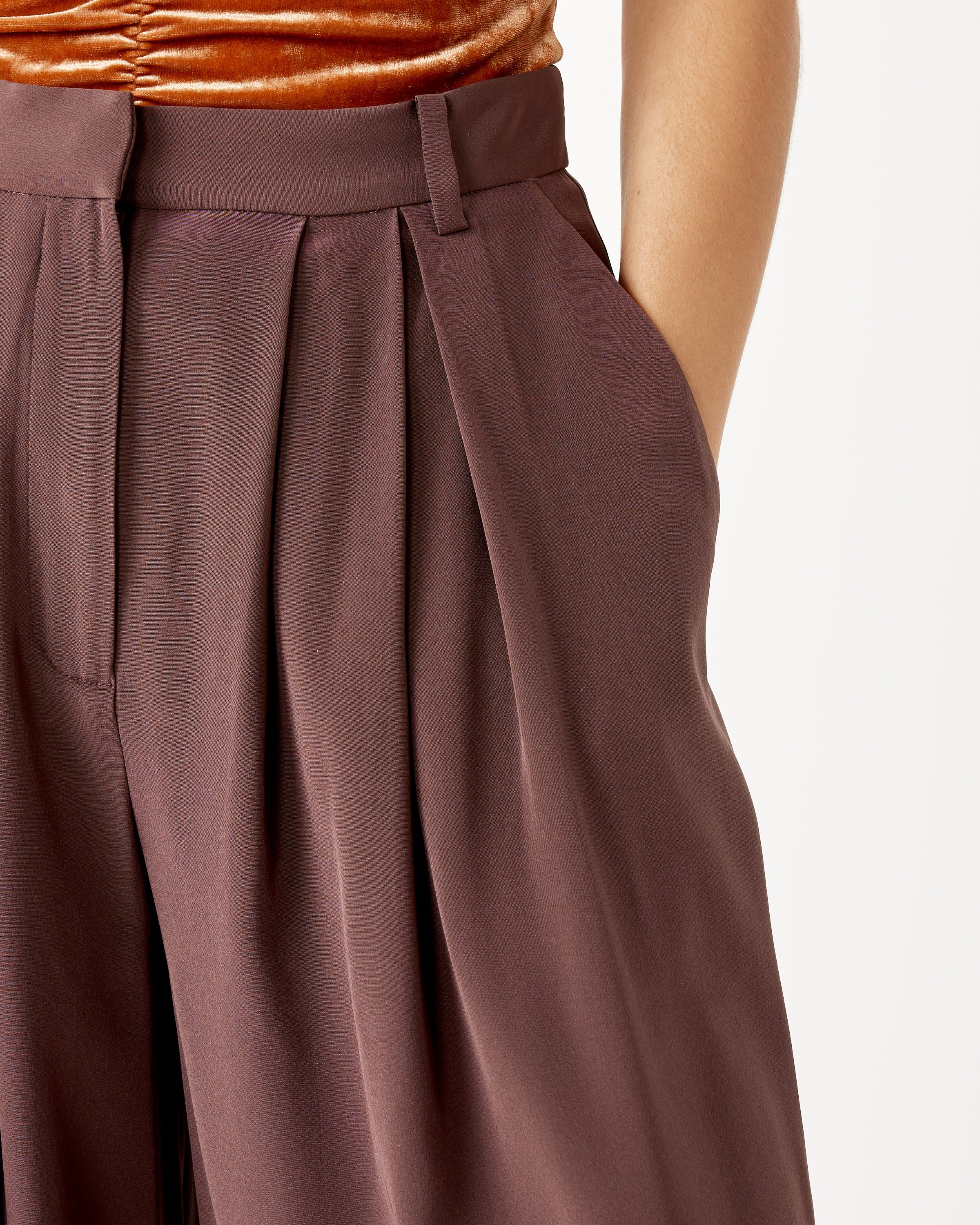 Eco Silk Pleated Balloon Pant