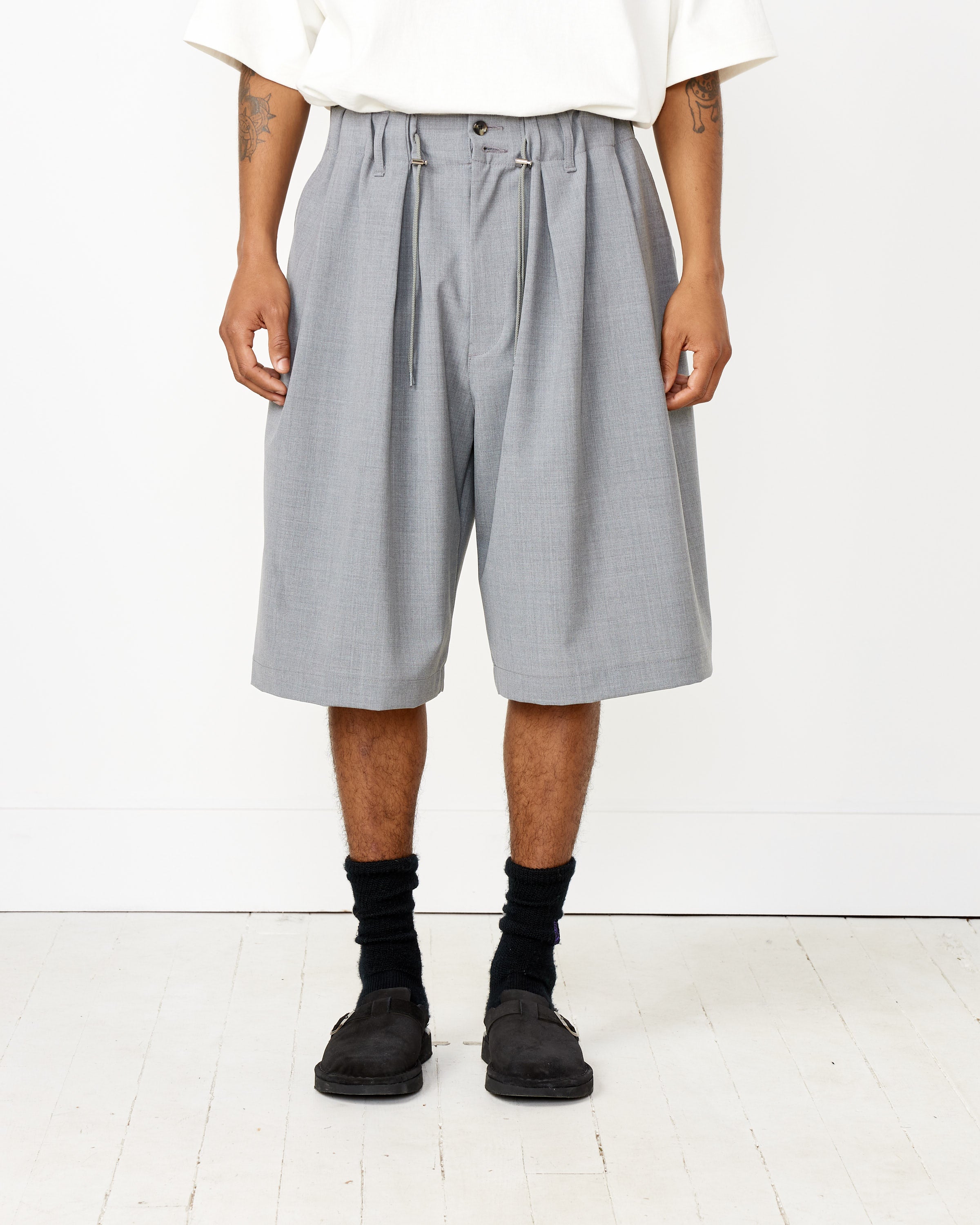 Circular Short Pants in Gray