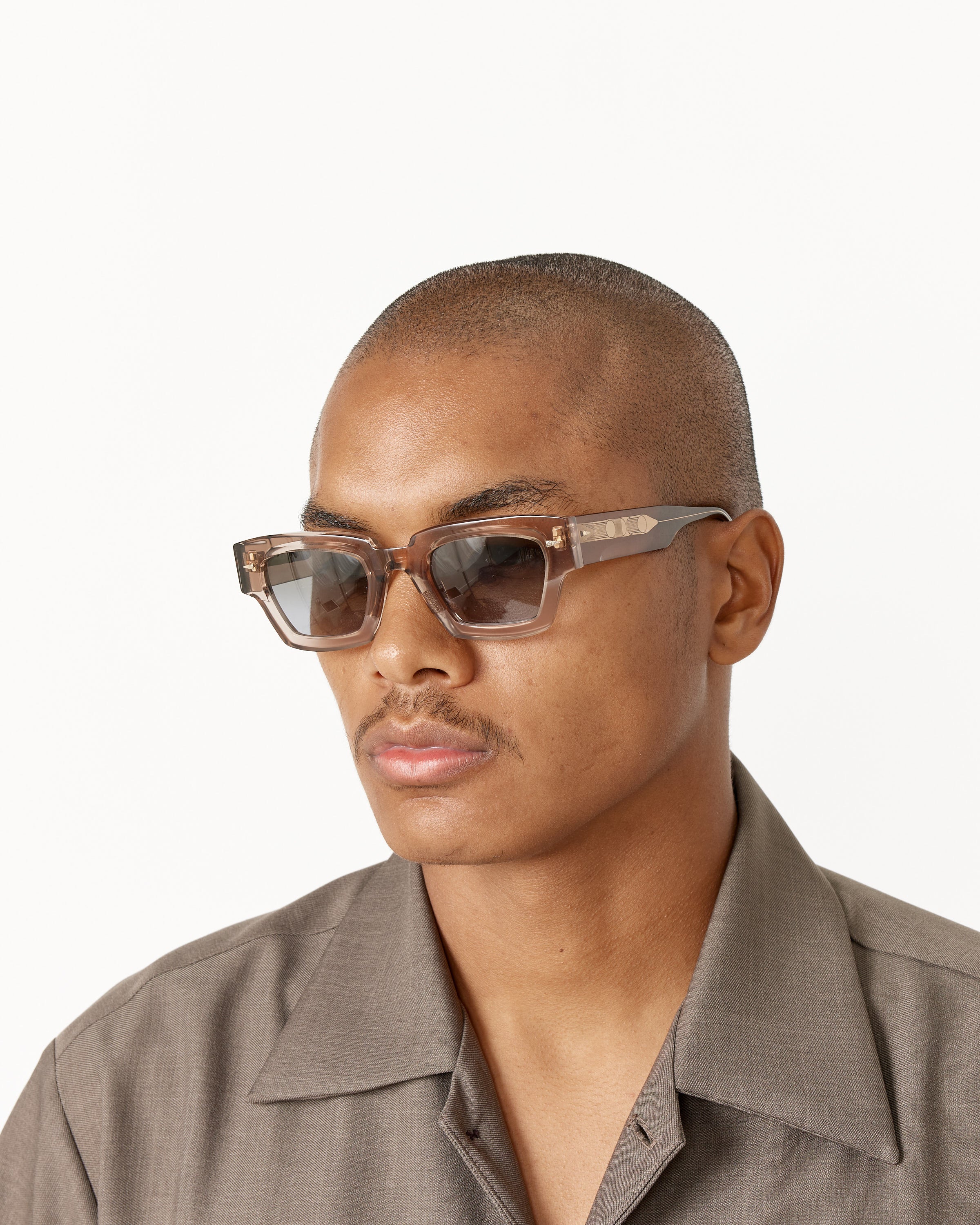 Villette Sunglasses in Coffee Light/Grey Gradient