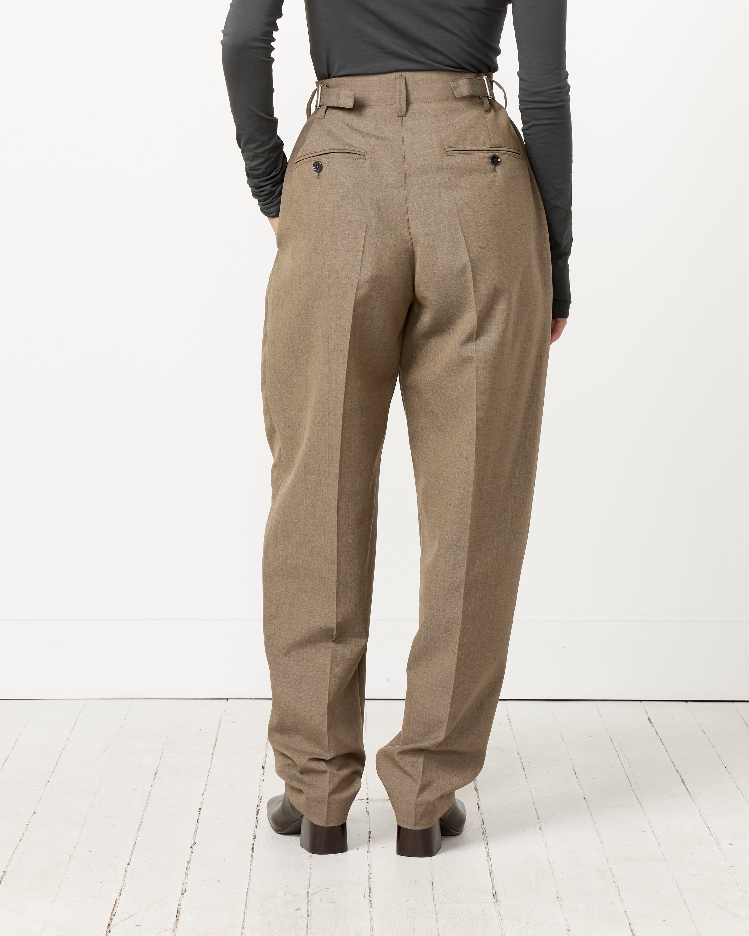 Pleated Tapered Pant